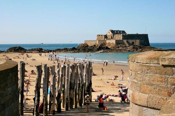 Le Bigorneau , Beach At 20M And Free Private Carpark Saint-Malo Esterno foto